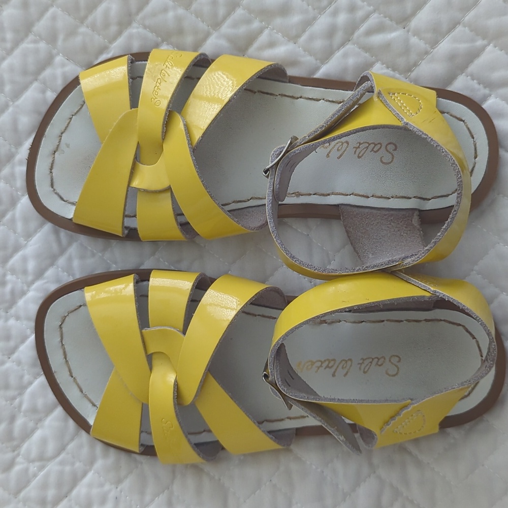 Yellow Salt Water Sandals, Girls Size 13